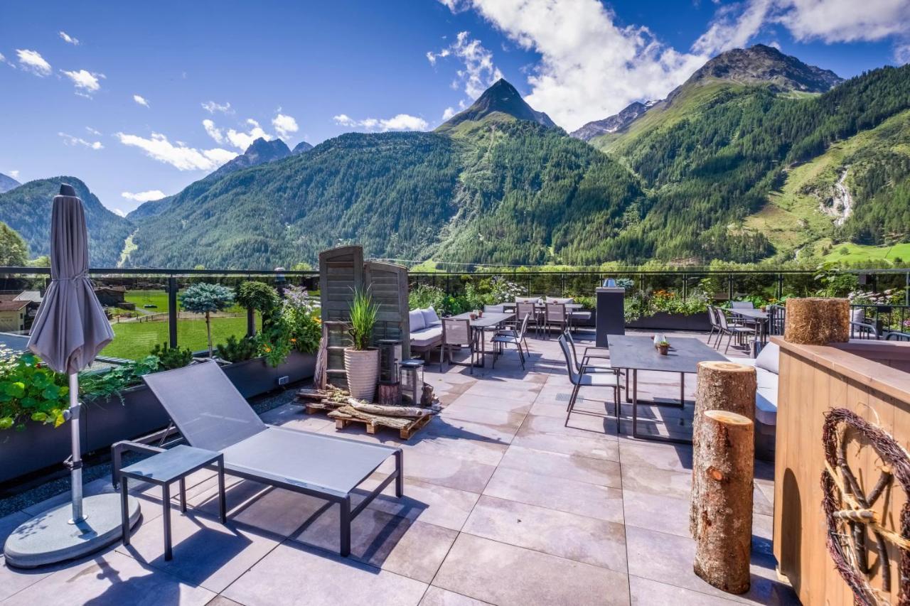 Vier Studios & Restaurant Längenfeld Esterno foto